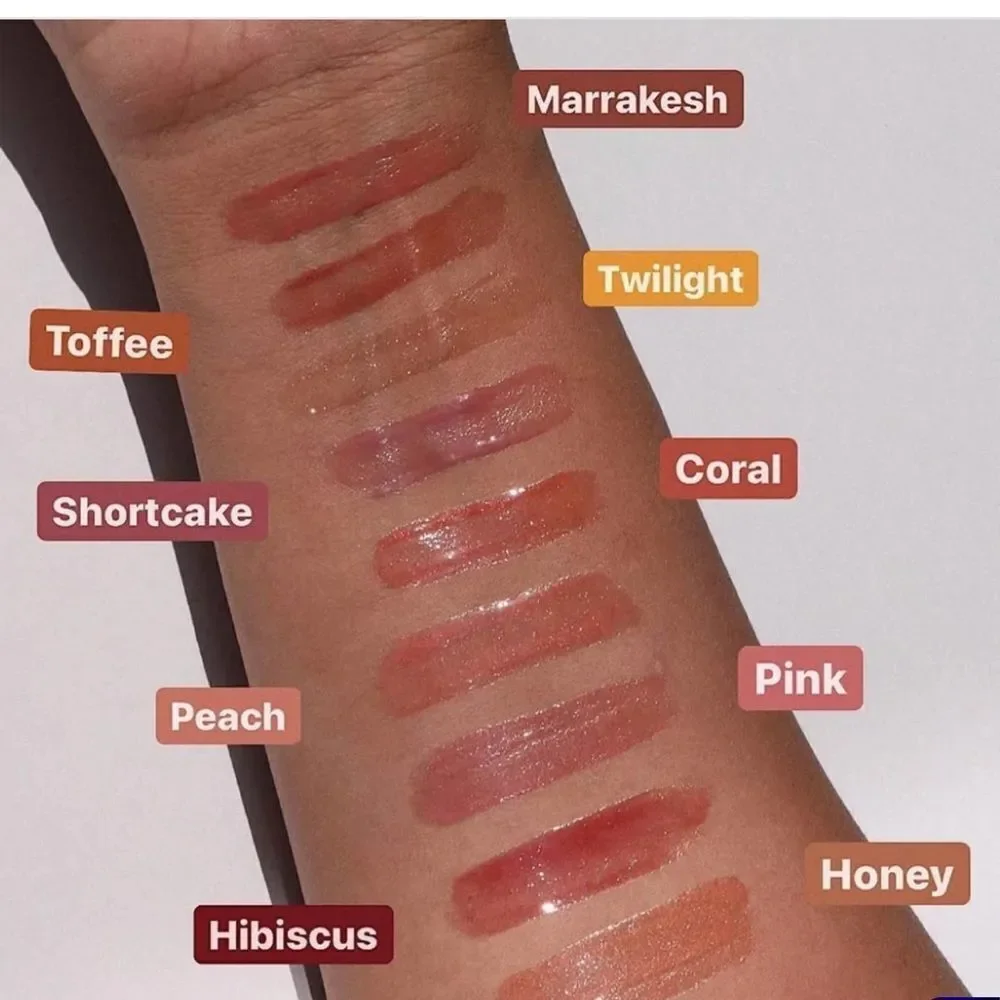 Persona Cosmetics Season One lip gloss in Toffee warm nude slight vanilla scent